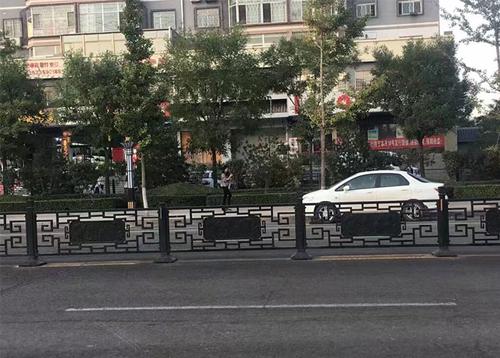 道路护栏